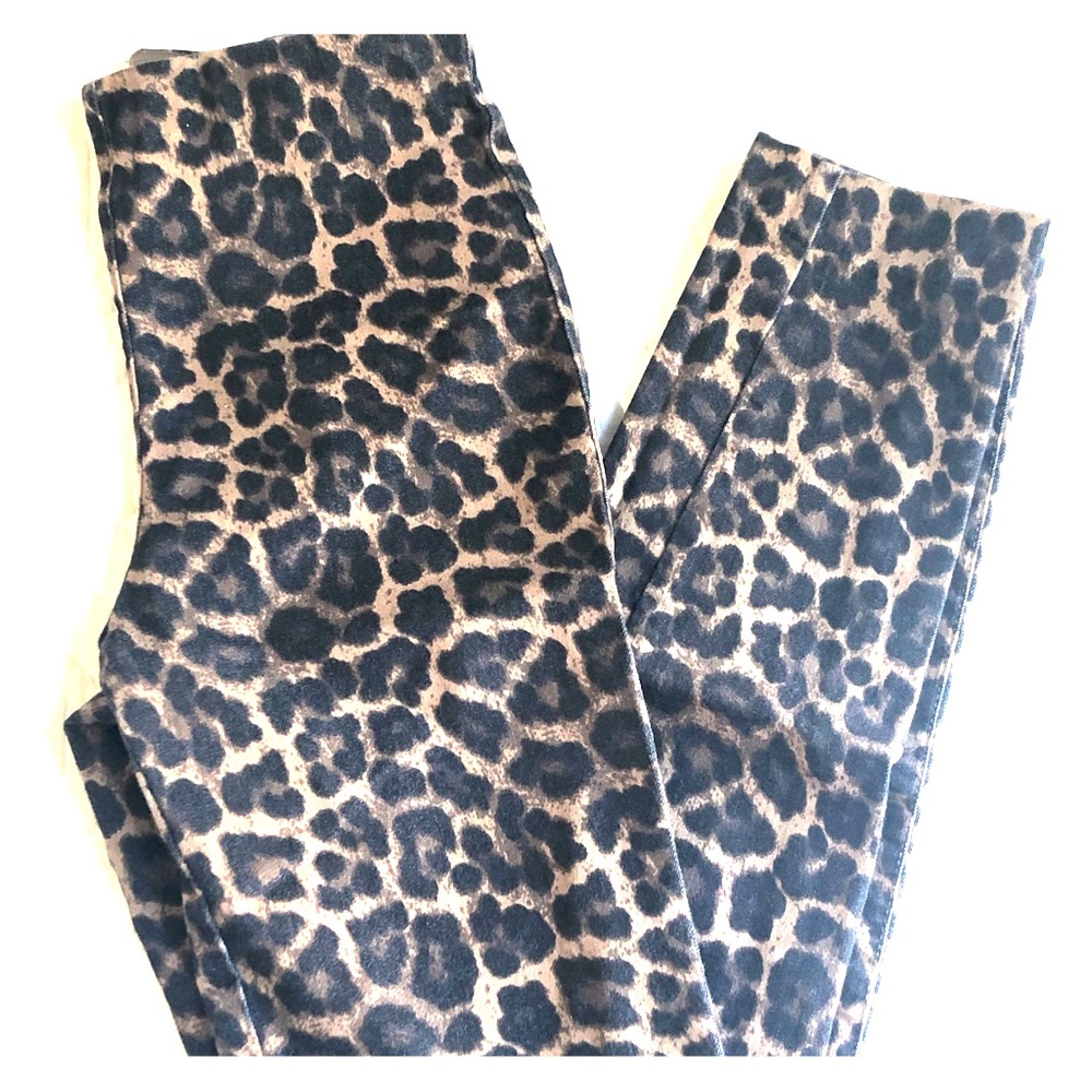 Skinny Cheetah print pants